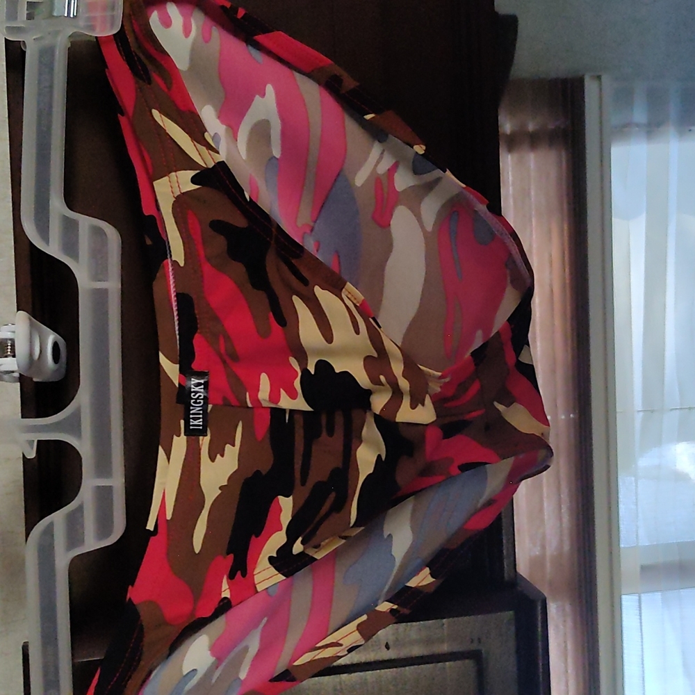 Men bikini briefs nwt